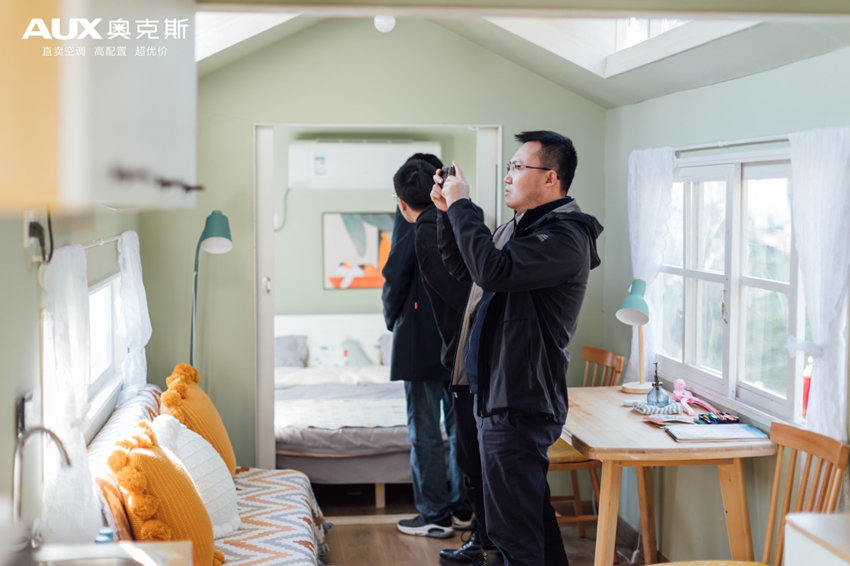 大篷车1_副本.jpg 大篷车1_副本.jpg