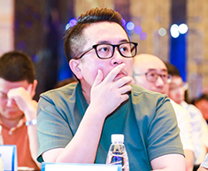 奥克斯家电集团副总裁<br>徐重